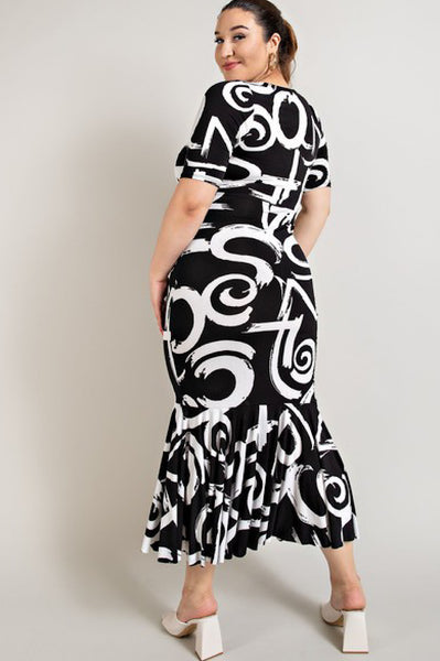 Plus Size Black White Form Fitted Dress (7889486217390)